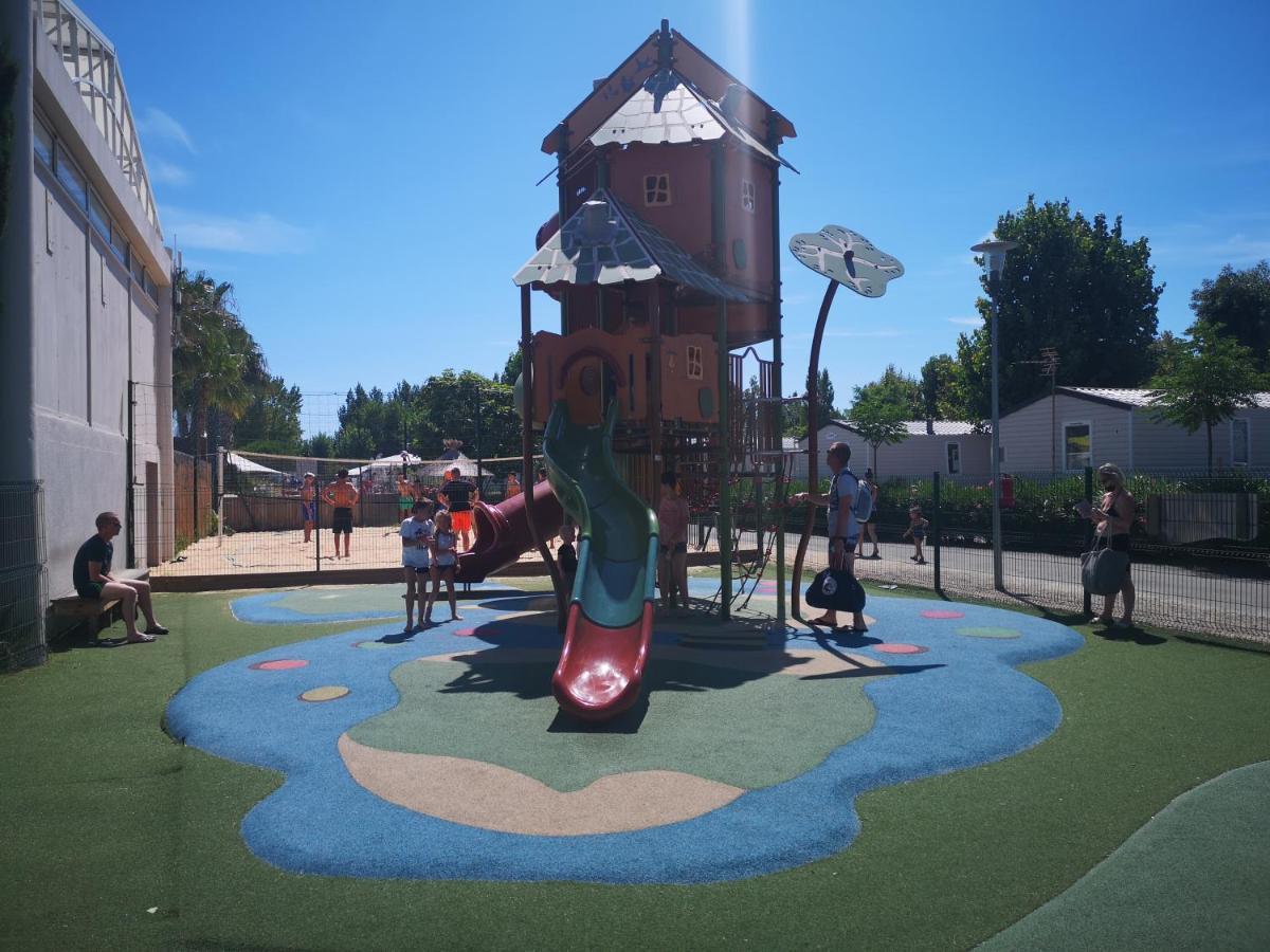 Camping La Carabasse Vias-Plage-T4 Climatise,Tout Confort, Emplacement Calme ! Exterior foto